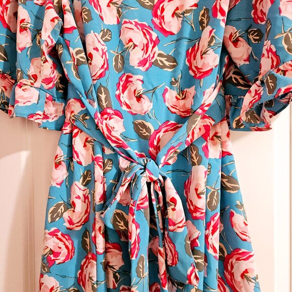 Betsey Johnson Floral Rose Dress - Picture 6 of 8